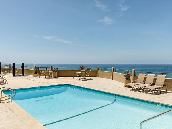San Diego Beach Communities North Home 998337