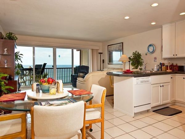 San Diego Beach Communities North Home 998339