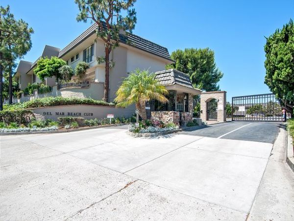San Diego Beach Communities North Home 998339