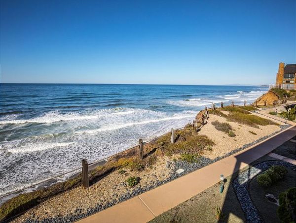 San Diego Beach Communities North Home 998341