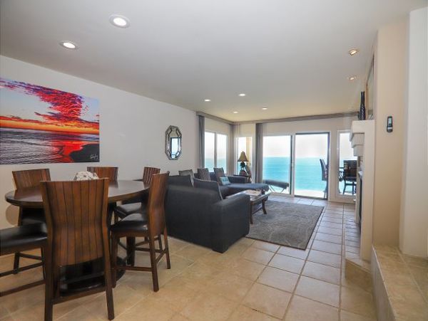 San Diego Beach Communities North Home 998341