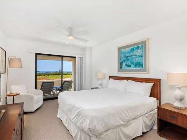 Solana Beach Oceanfront Vacation Condo Sleeps 5 Guests