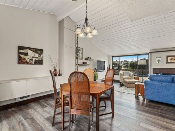 San Diego Beach Communities North Home 998343