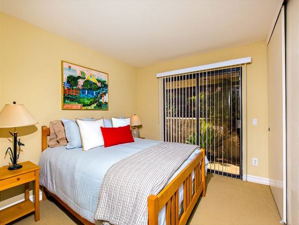 San Diego Beach Communities North Home 998345