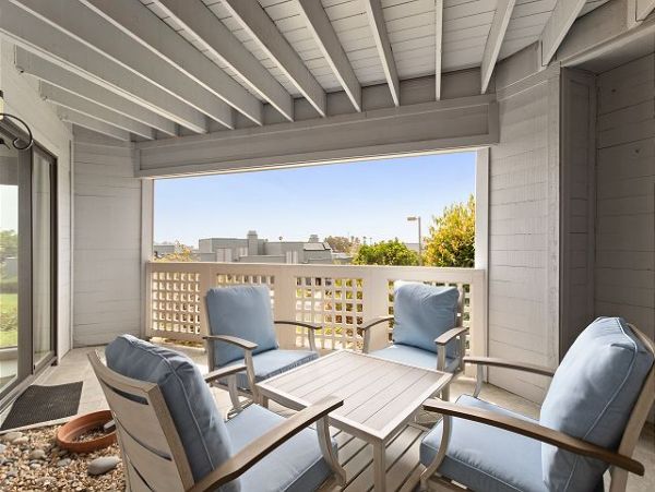 San Diego Beach Communities North Home 998348