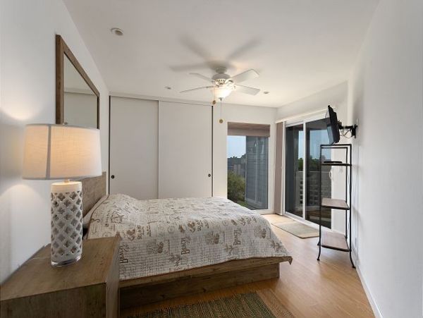 San Diego Beach Communities North Home 998348