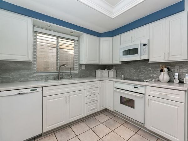 San Diego Beach Communities North Home 998350
