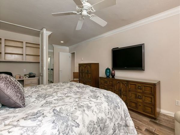 San Diego Beach Communities North Home 998350