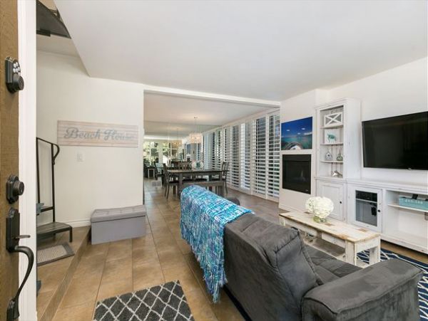 San Diego Beach Communities North Home 998352