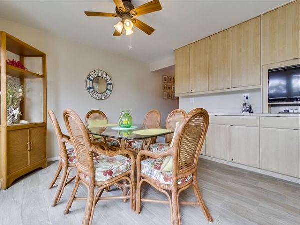 Three Bedroom Walk to Beach Vacation Rental in Solana Beach