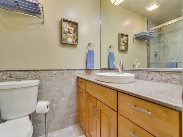 Three Bedroom Walk to Beach Vacation Rental in Solana Beach