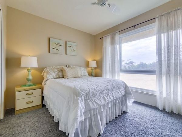 Three Bedroom Walk to Beach Vacation Rental in Solana Beach
