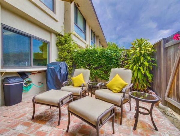 Three Bedroom Walk to Beach Vacation Rental in Solana Beach
