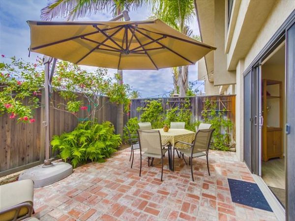 Three Bedroom Walk to Beach Vacation Rental in Solana Beach
