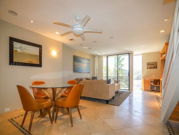 San Diego Beach Communities North Home 998357