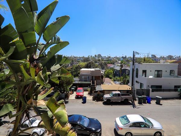 San Diego Beach Communities North Home 998357
