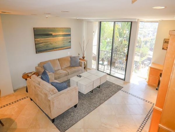 San Diego Beach Communities North Home 998357
