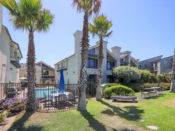 San Diego Beach Communities North Home 998357