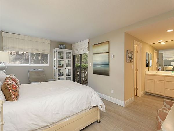 San Diego Beach Communities North Home 998359