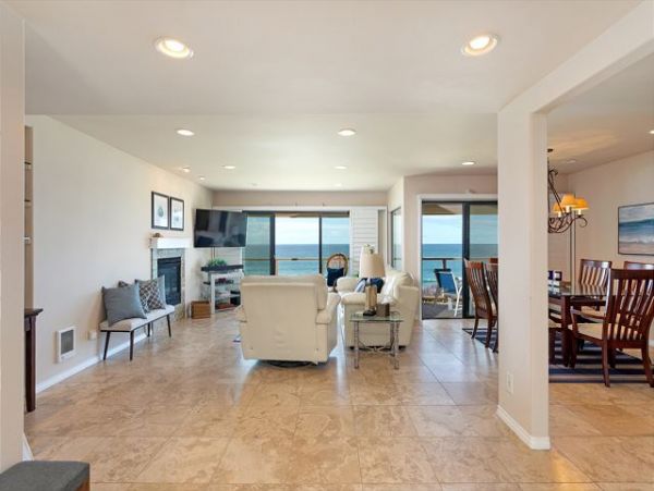 San Diego Beach Communities North Home 998361