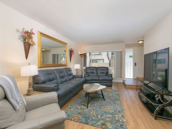 San Diego Beach Communities North Home 998363