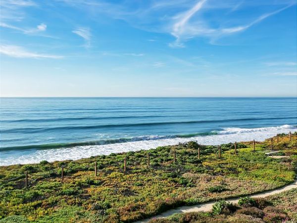 San Diego Beach Communities North Home 998365