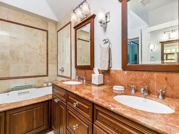 San Diego Beach Communities North Home 998365