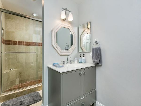San Diego Beach Communities North Home 998365