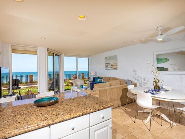 San Diego Beach Communities North Home 998369