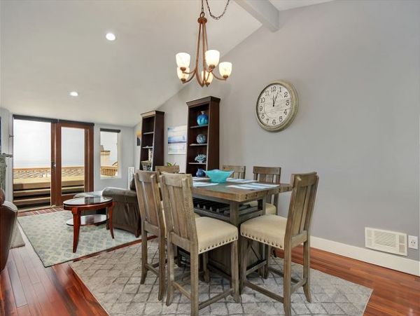 San Diego Beach Communities North Home 998370