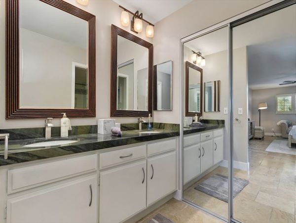 San Diego Beach Communities North Home 998370