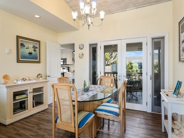San Diego Beach Communities North Home 998371