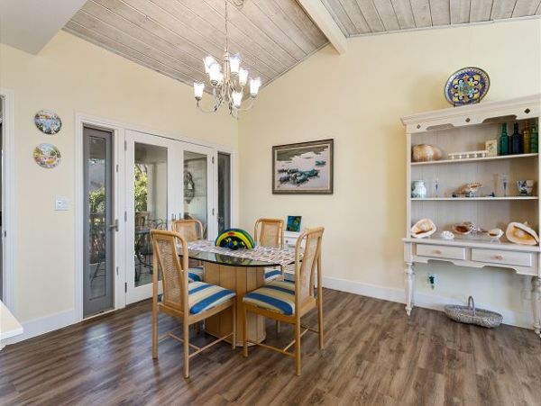 San Diego Beach Communities North Home 998371