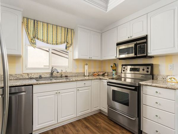 San Diego Beach Communities North Home 998371