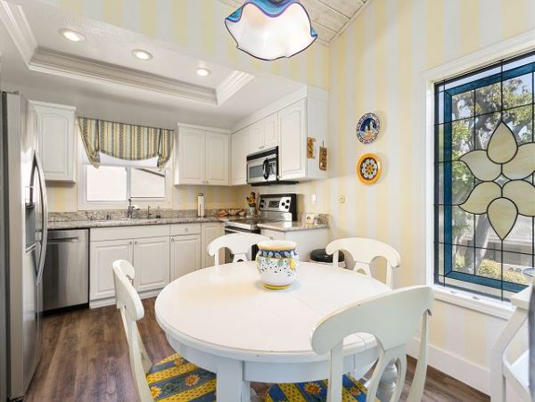 San Diego Beach Communities North Home 998371