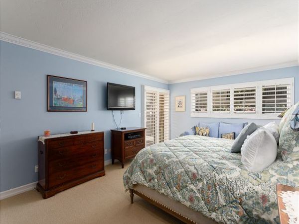 San Diego Beach Communities North Home 998371