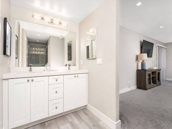 San Diego Beach Communities North Home 998373