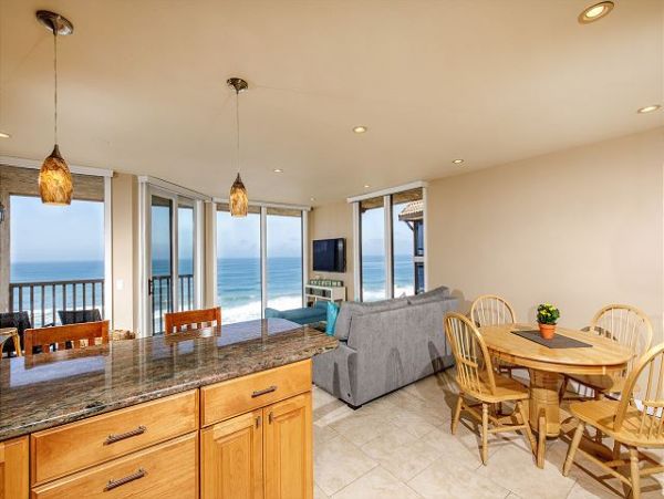 San Diego Beach Communities North Home 998374