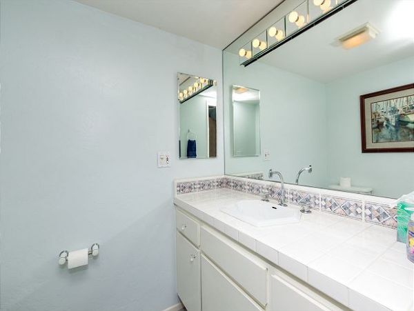 San Diego Beach Communities North Home 998375