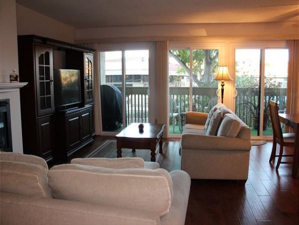 San Diego Beach Communities North Home 998379