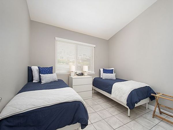 San Diego Beach Communities North Home 998380