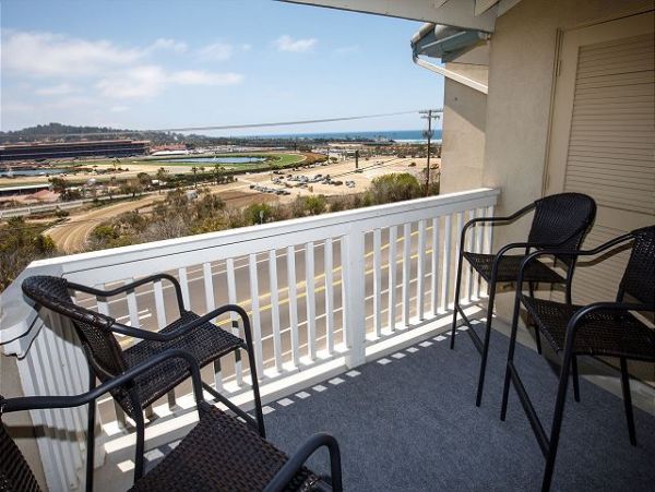 San Diego Beach Communities North Home 998380