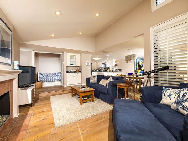 San Diego Beach Communities North Home 998383