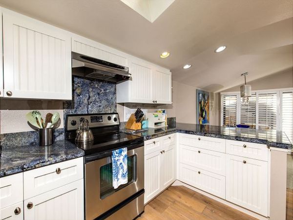 San Diego Beach Communities North Home 998383
