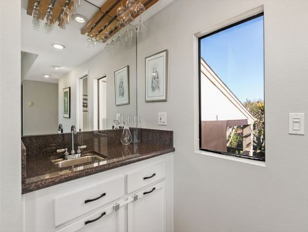 San Diego Beach Communities North Home 998384
