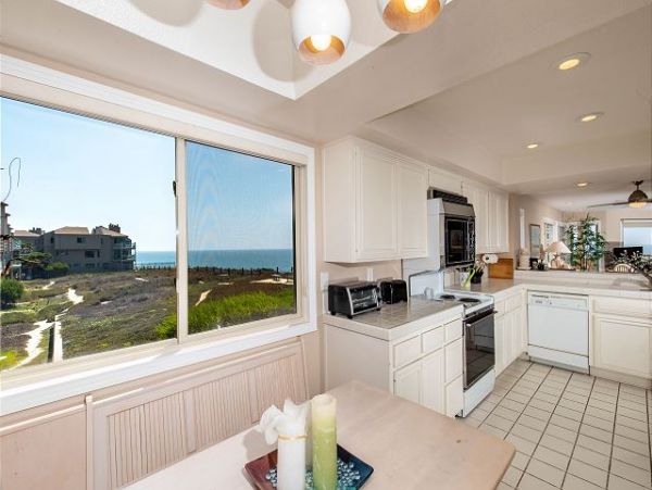 San Diego Beach Communities North Home 998385