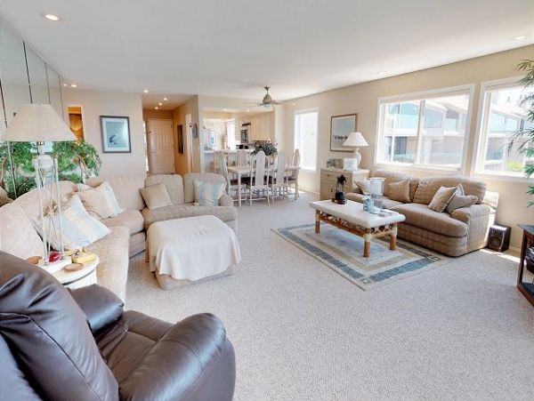 San Diego Beach Communities North Home 998385