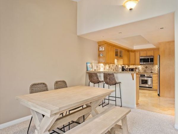 San Diego Beach Communities North Home 998386