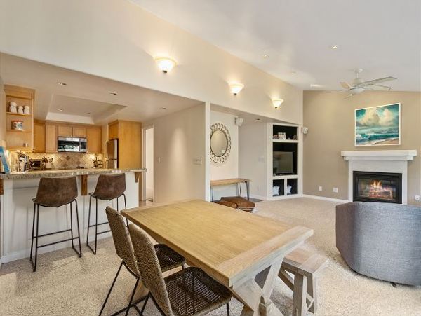 San Diego Beach Communities North Home 998386