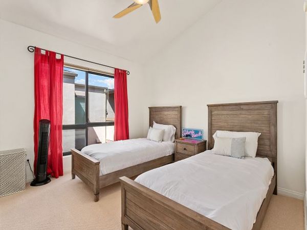 San Diego Beach Communities North Home 998386